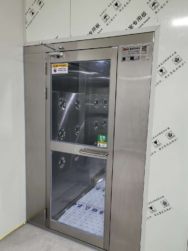 上海利合萬環(huán)保科技有限公司風(fēng)淋室安裝